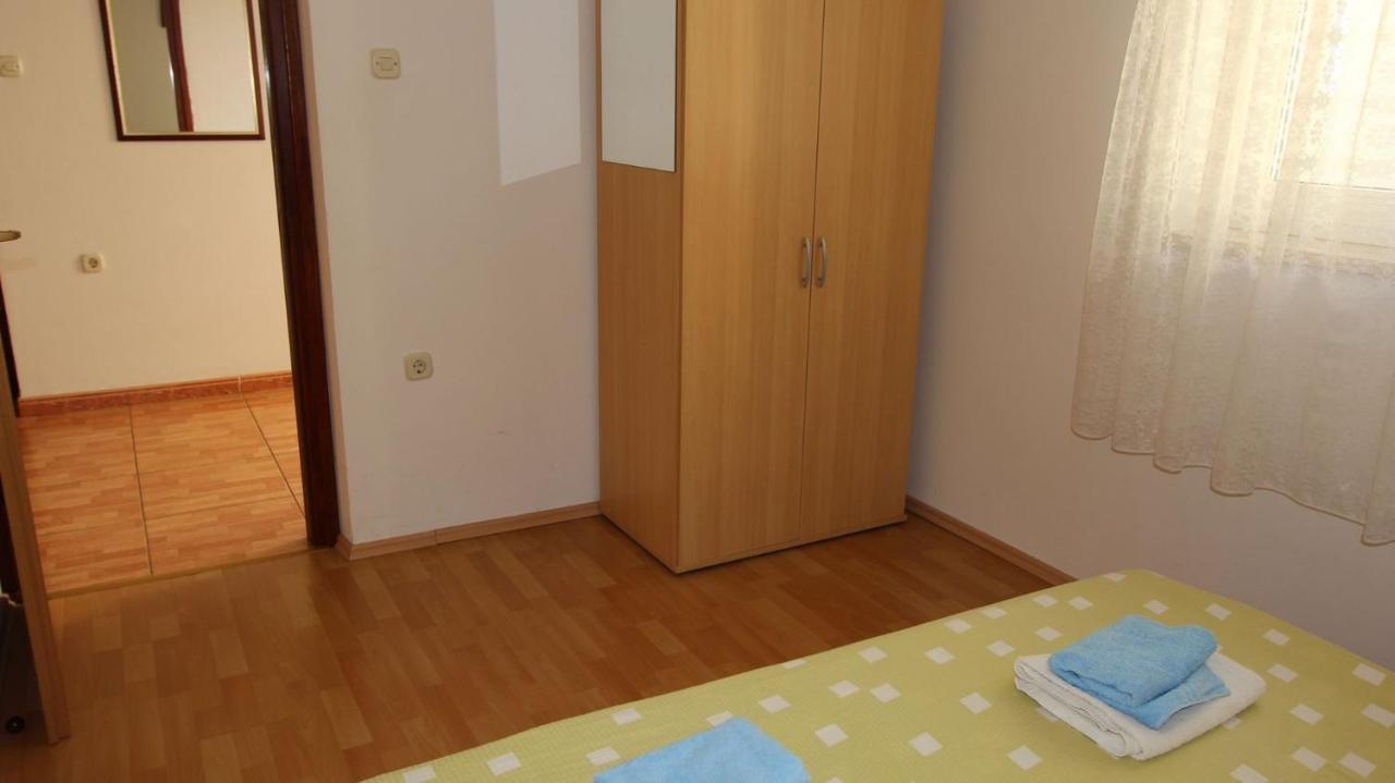 Apartments Ravlic Ana Малинська Екстер'єр фото