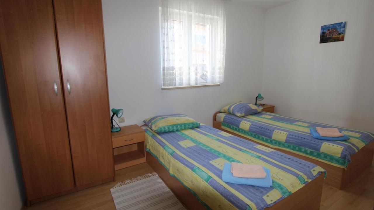 Apartments Ravlic Ana Малинська Екстер'єр фото