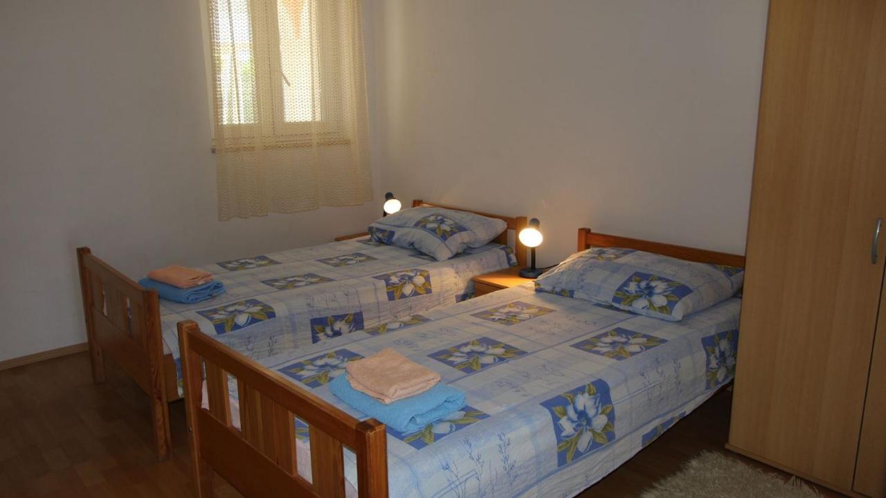 Apartments Ravlic Ana Малинська Екстер'єр фото